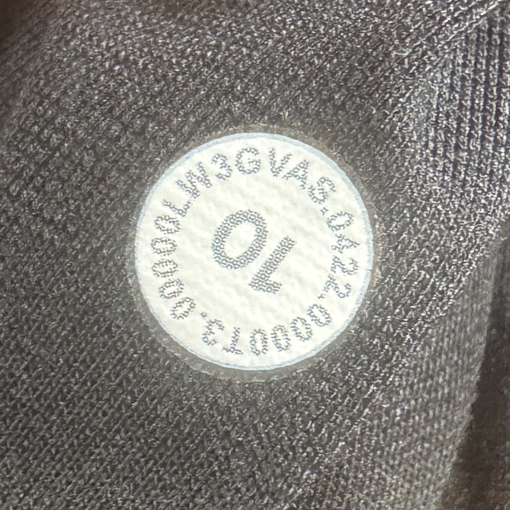 255. Lululemon Nulu Cropped Define Jacket in Black - Picture 2 of 6